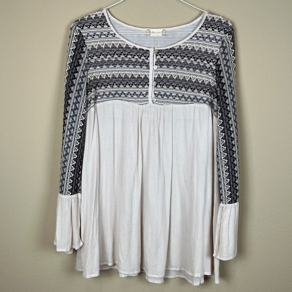 Altar'd State Cream ZigZag Knit Weave Gauze Long Sleeve Flare Cuff; Size L - Picture 1 of 8
